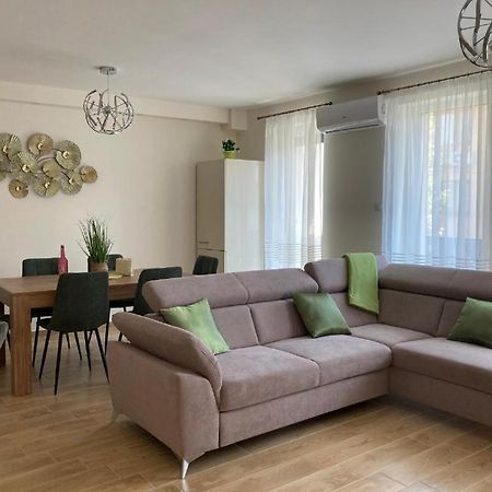 Appartement Lr à Hajdúszoboszló Extérieur photo